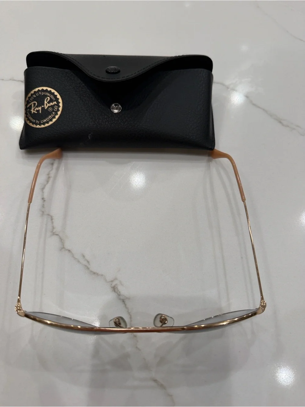 Ray-Ban Aviator Sunglasses with Blue Gradient Lenses and Gold Frame